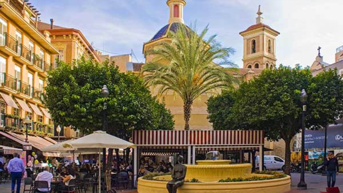 Instituto Hispánico de Murcia - Plaza de las Flores