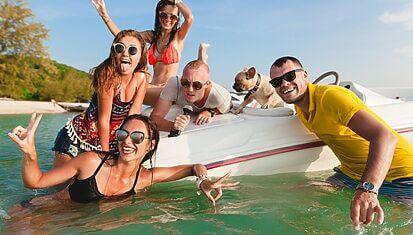 Instituto Hispánico de Murcia - Erasmus Beach Weekend + Boat Party (versión en español)