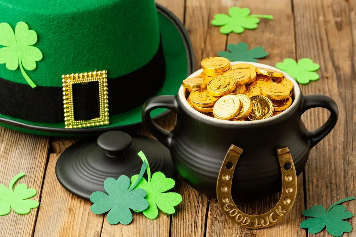 Instituto Hispánico de Murcia - La festa di San Patrizio: La celebrazione irlandese che ha conquistato il mondo e la sua connessione con Murcia